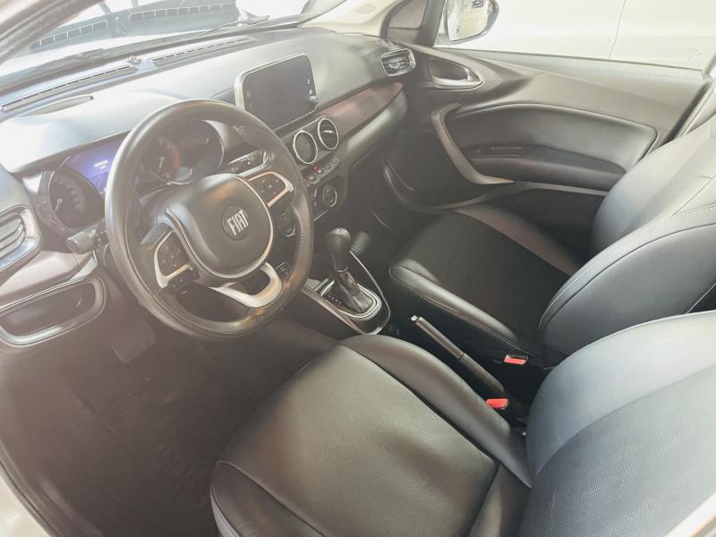 Imagen ilustrativa de Fiat Cronos 1.8 16v Precision At6 Pack Premium