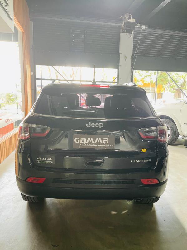 Imagen ilustrativa de Jeep Compass 2.0 Td At9 4x4 Limited Plus