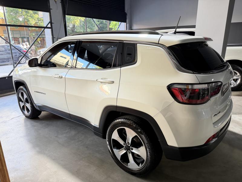 Imagen ilustrativa de Jeep Compass 2.4 Longitude Plus 4X4