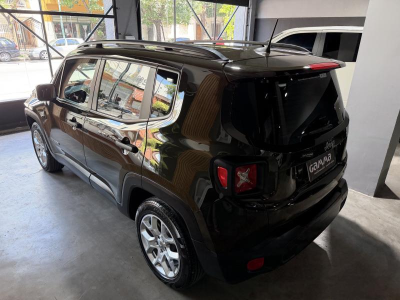 Imagen ilustrativa de Jeep Renegade 1.8 Sport Plus