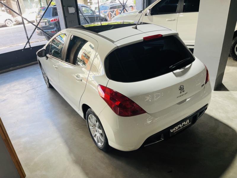 Imagen ilustrativa de Peugeot 308 1.6 Allure Nav 115cv