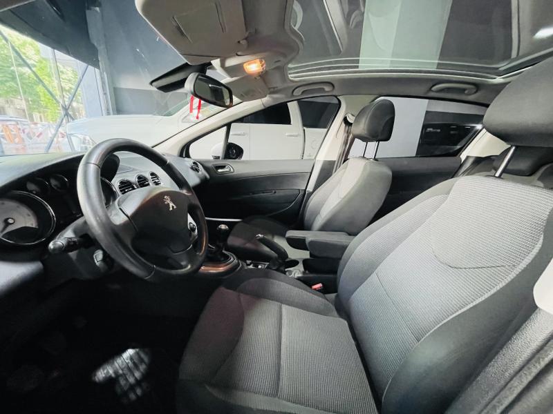 Imagen ilustrativa de Peugeot 308 1.6 Allure Nav 115cv