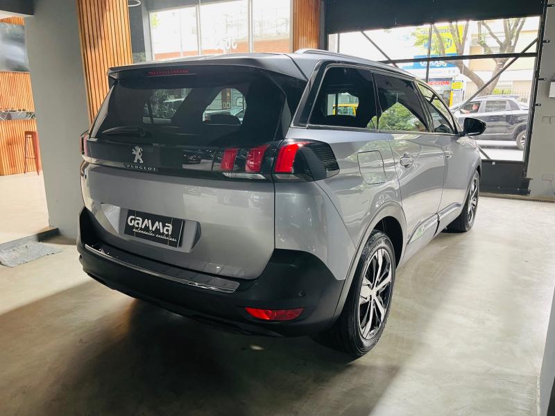 Imagen ilustrativa de Peugeot 5008 1.6 Feline B/techo Tiptronic