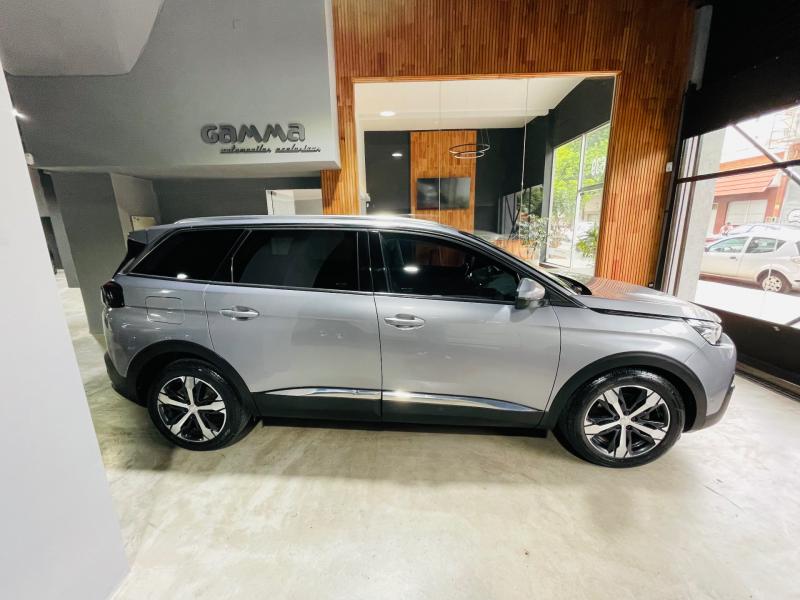 Imagen ilustrativa de Peugeot 5008 1.6 Feline B/techo Tiptronic